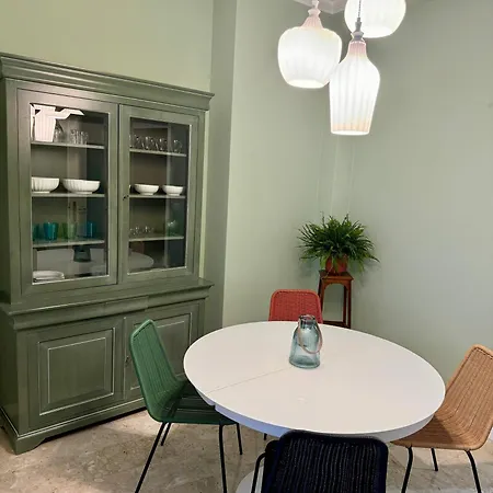 Il Giardino Fiorito Apartment *